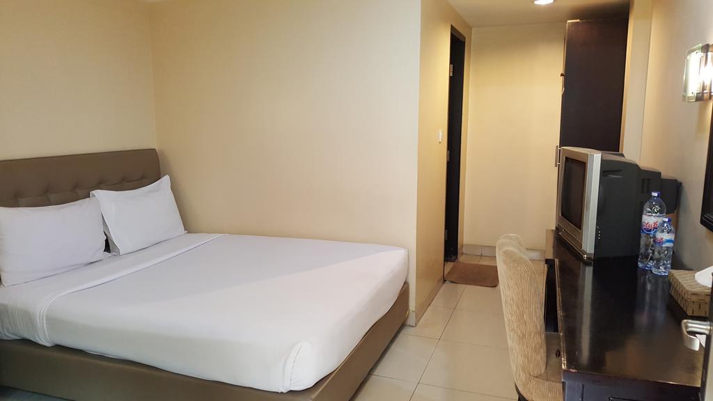 Rota International Hotel Jakarta Luaran gambar